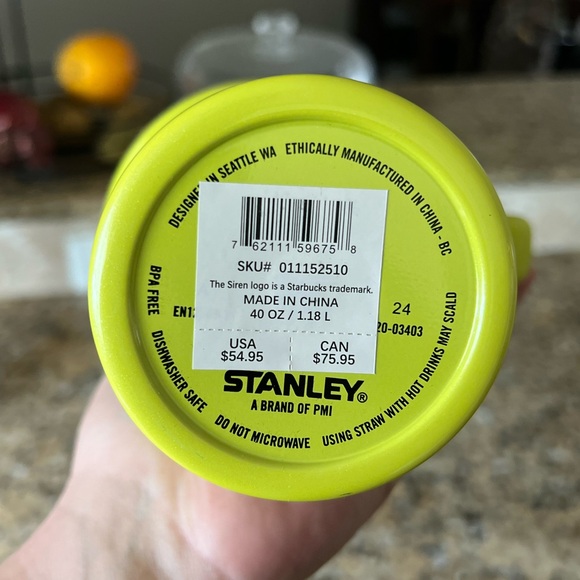 Stanley x Starbucks NEON YELLOW, 40oz Tumbler, NEW - Picture 4 of 5